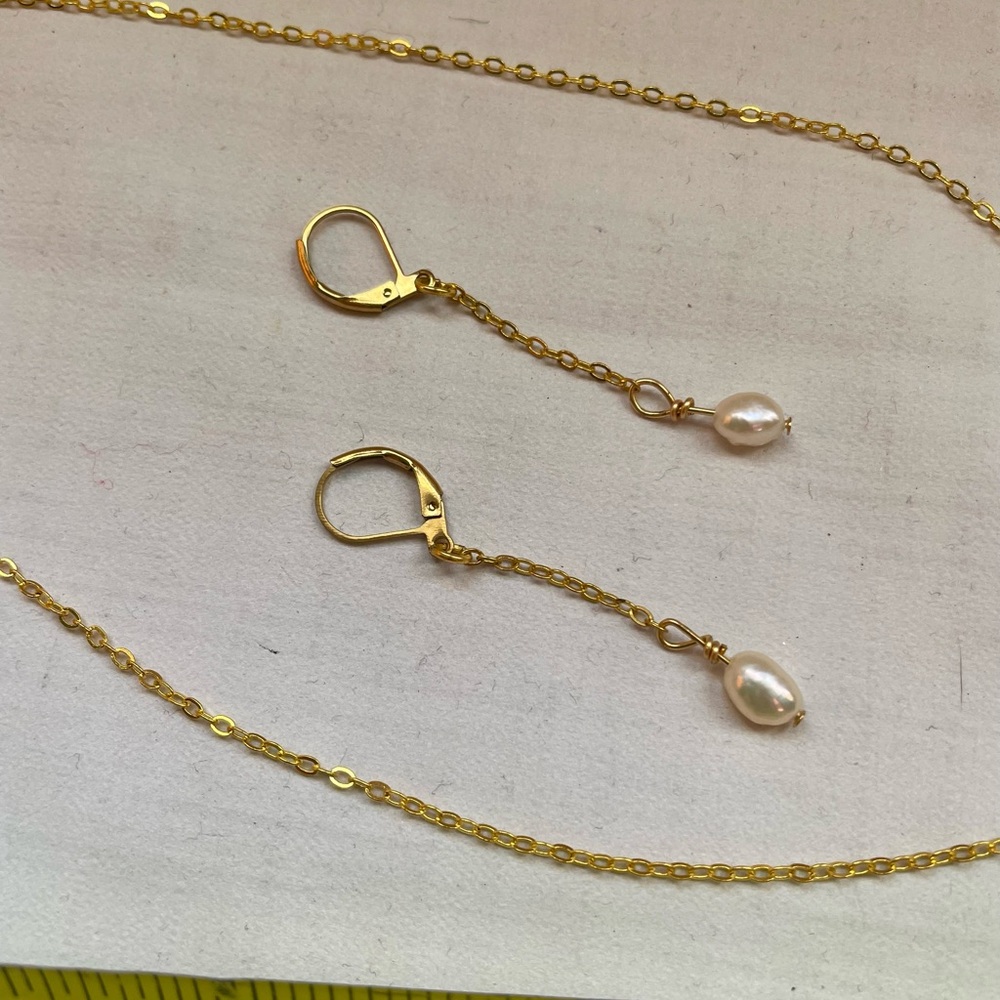 Gold and Pearl Jewelry Set